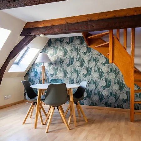 Appartement Charming Duplex In Center: 4 People *