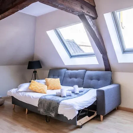 Charming Duplex In Center: 4 People *